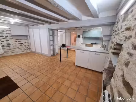 centre de grez-neuville  t2 de 40 m2