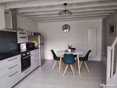 loue grand t2 meublé