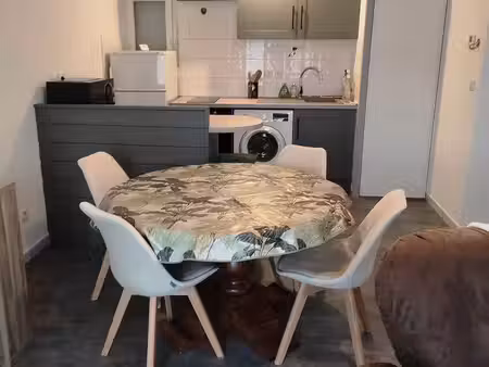 superbe t2 meublé 42 m² avec parking à varennes-vauzelles
