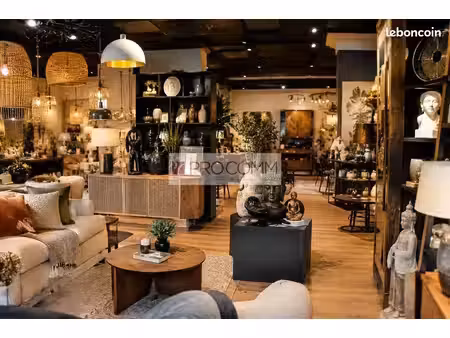 fonds de commerce 210 m²