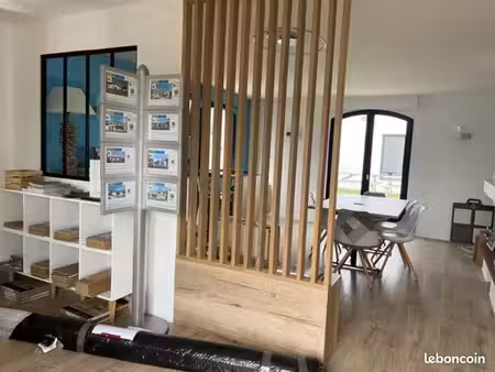bureaux 160 m²