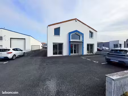 local d'activité 343 m²