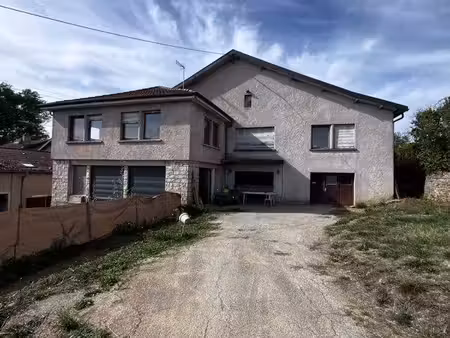 grande maison familiale 370 m2 + terrain de 6700 m2 + dpe c + 7 chambres