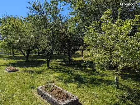 terrain à bâtir à vendre au centre de château-salins