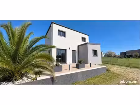 maison contemporaine récente (2018) de 110 m2 à campénéac (56)