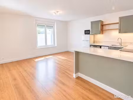 appartement 2 pièces 55 m²