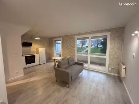 studio meublé de 33m2  chauffage compris