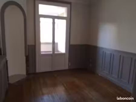 appartement nancy 1° etage 52 m2 plus 9m2 veranda avec jardin et garage moto
