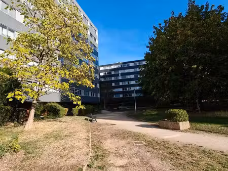 grand f3 dans résidence sécurisée  chauffage compris