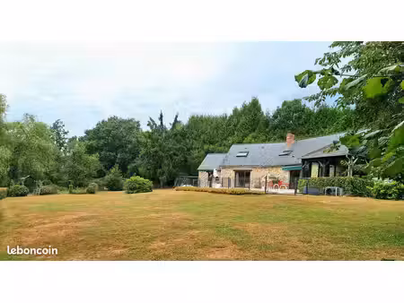 propriété unique 7 pièces  vue exceptionnelle  avec accès privé à la rivière