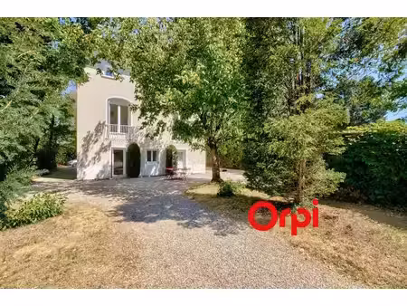 propriété à vendre dans le quartier centre