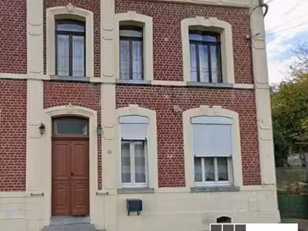 maison 10 pièces 103 m²