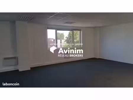 bureaux 3190 m² roncq