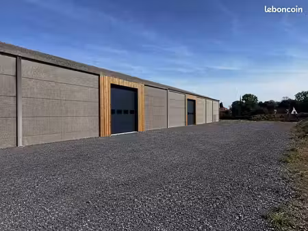 bâtiment commercial / artisan