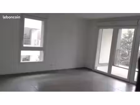 t3 - 72m² / amphithéatre