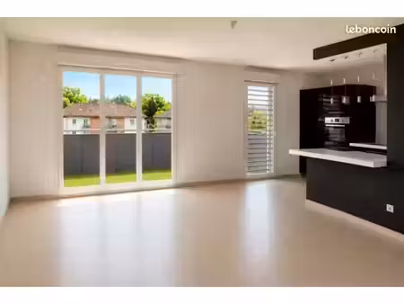 a vendre - beau t3 lumineux avec grand balcon plein sud – russange