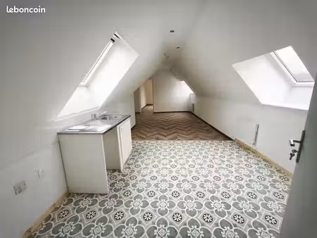 appartement t3 à louer  classe b  solesmes