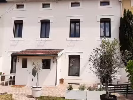 grande maison - 5 chambres - proche metz