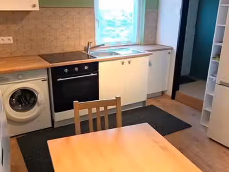 petite maison meublée