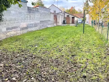 maison semi individuelle et terrain 270m2