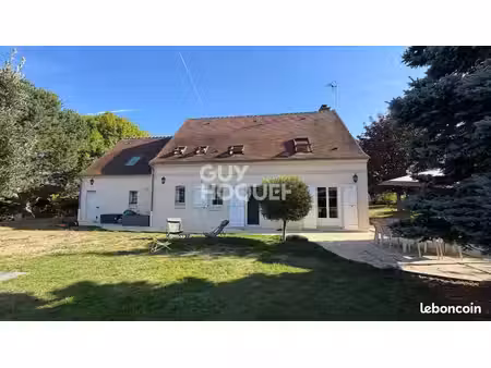 maison 8 pièces 163 m²