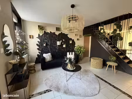 maison 3 pièces 77 m²