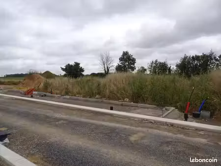 terrain à bâtir de 510 m² à cauffry (60)
