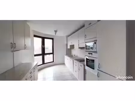 appartement lumineux et charmant de 97 m² – rue nationale - copropriété residence central 