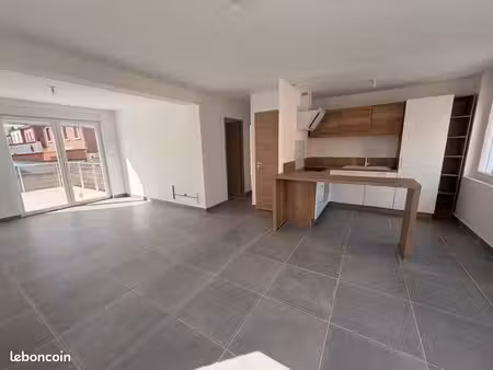 maison rénovée sur sous sol complet
