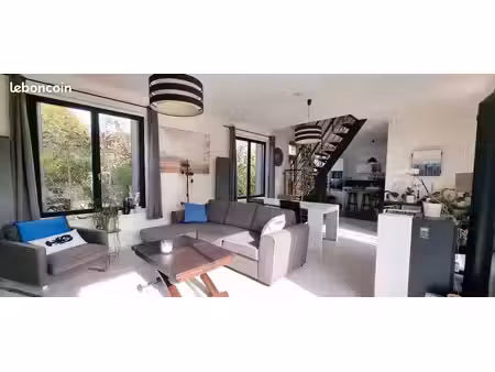 maison 6 pièces 131 m²