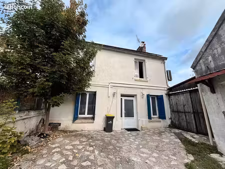 maison 5 pièces 130 m²
