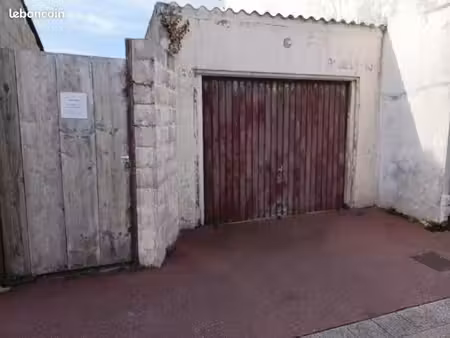 garage avec terrain