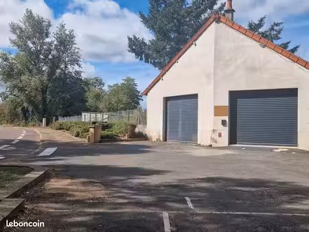 locaux et terrain