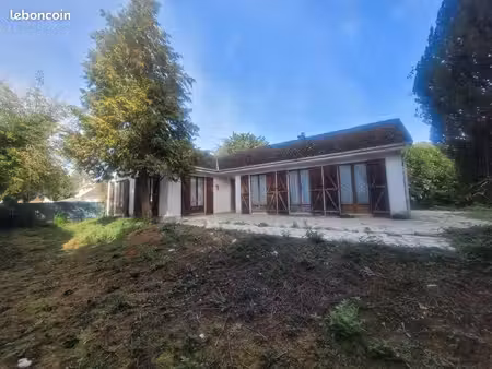maison 6 pièces 140 m²