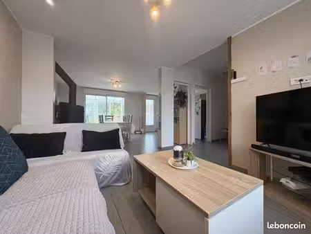 maison 6 pièces 93 m²