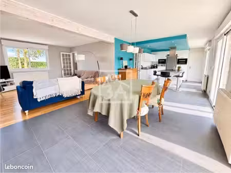 pavillon 6 pièces 136 m²