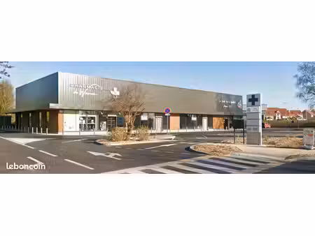 wizernes (62)- 200 m2 - a louer deux cellules commerciales ou activité
