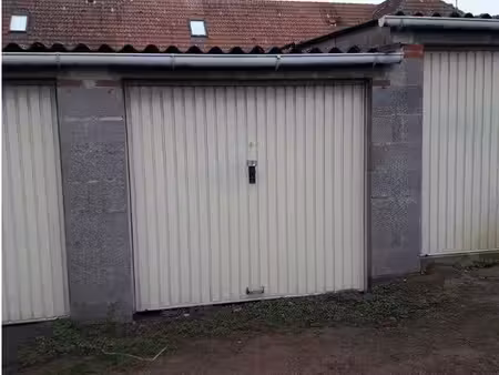 garage cour securisée loos proche chr