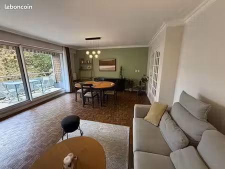 appartement meublé avec grand balcon à 2 pas du tram et de barbieux – croix (59170)