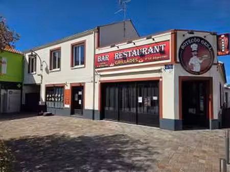 vente bureaux et commerces à soullans (85300) : à vendre / 180m² soullans