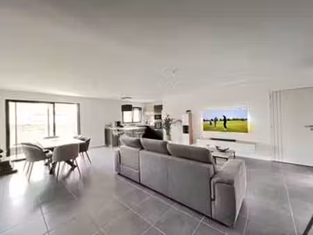 vente maison à corzé (49140) : à vendre / 77m² corzé