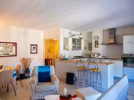 vente appartement 4 pièces à aix-en-provence (13080) : à vendre 4 pièces / 85m² aix-en-pro