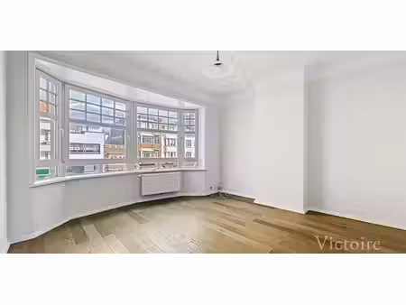 appartement à louer à uccle pour € 1.310 avec 1 chambre à coucher