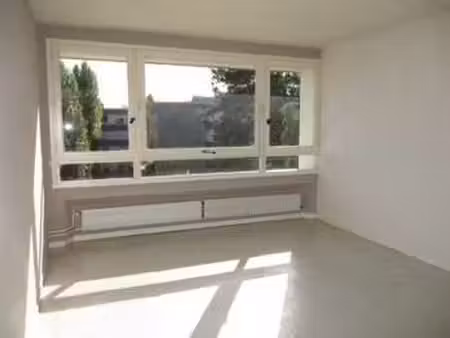 location appartement 2 pièces à hérouville-saint-clair (14200) : à louer 2 pièces / 50m² h