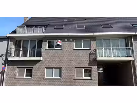 appartement à louer à zele pour € 900 avec 2 chambres à coucher