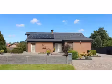maison à vendre à mol pour € 437.000 avec 3 chambres à coucher