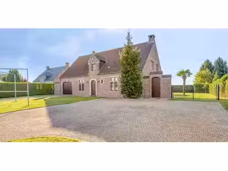 villa à vendre à meerbeke pour € 749.000 avec 5 chambres à coucher