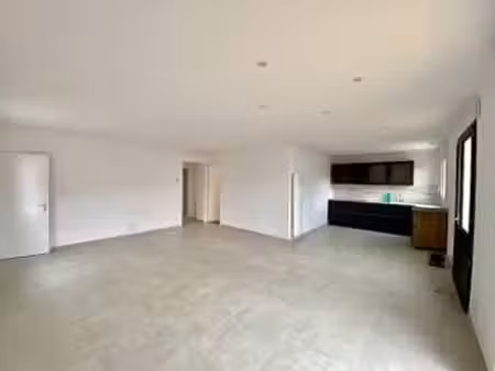 location maison au fenouiller (85800) : à louer / 93m² le fenouiller