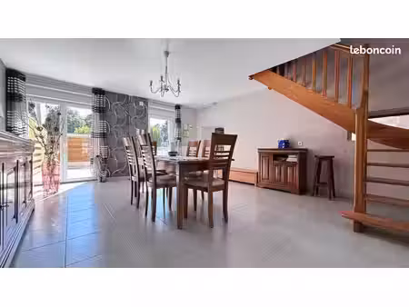 maison 7 pièces 189 m²