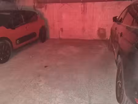 place de parking - sous sol résidence sécurisée
